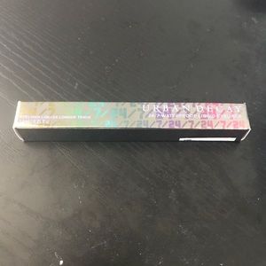 Urban Decay Makeup - NEW Urban Decay 24/7 liquid eyeliner in Perversion Urban Decay Makeup - NEW Urban Decay 24/7 liquid eyeliner in Perversion